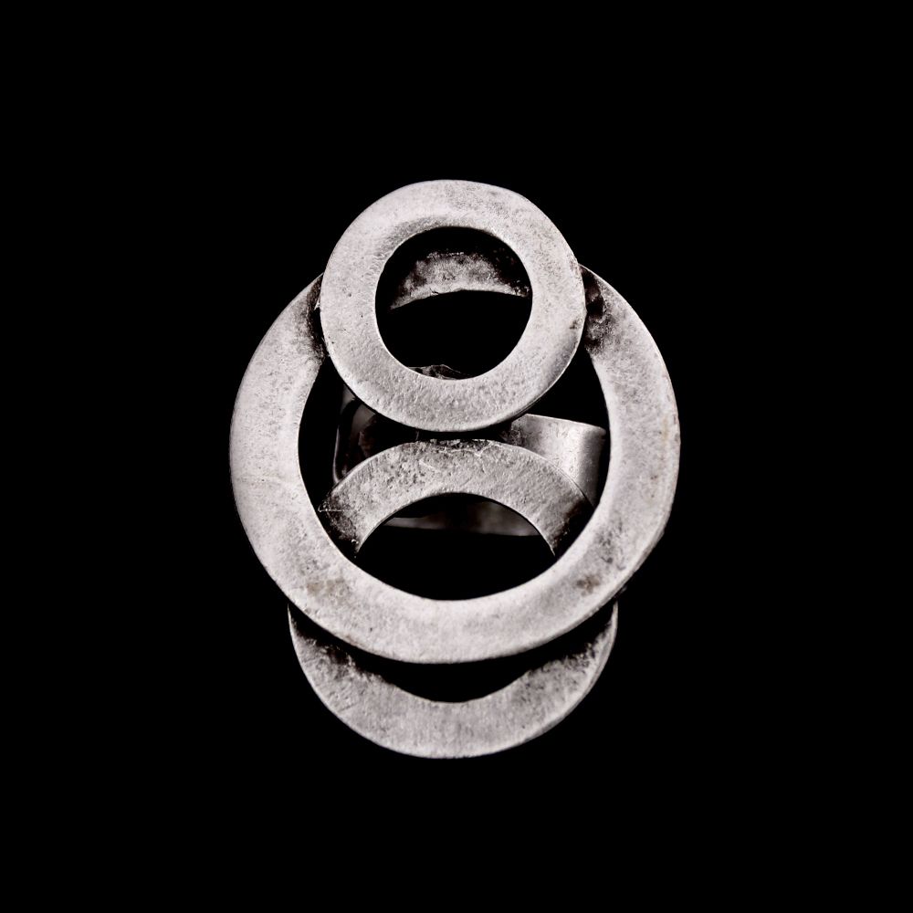 Ring VAROY