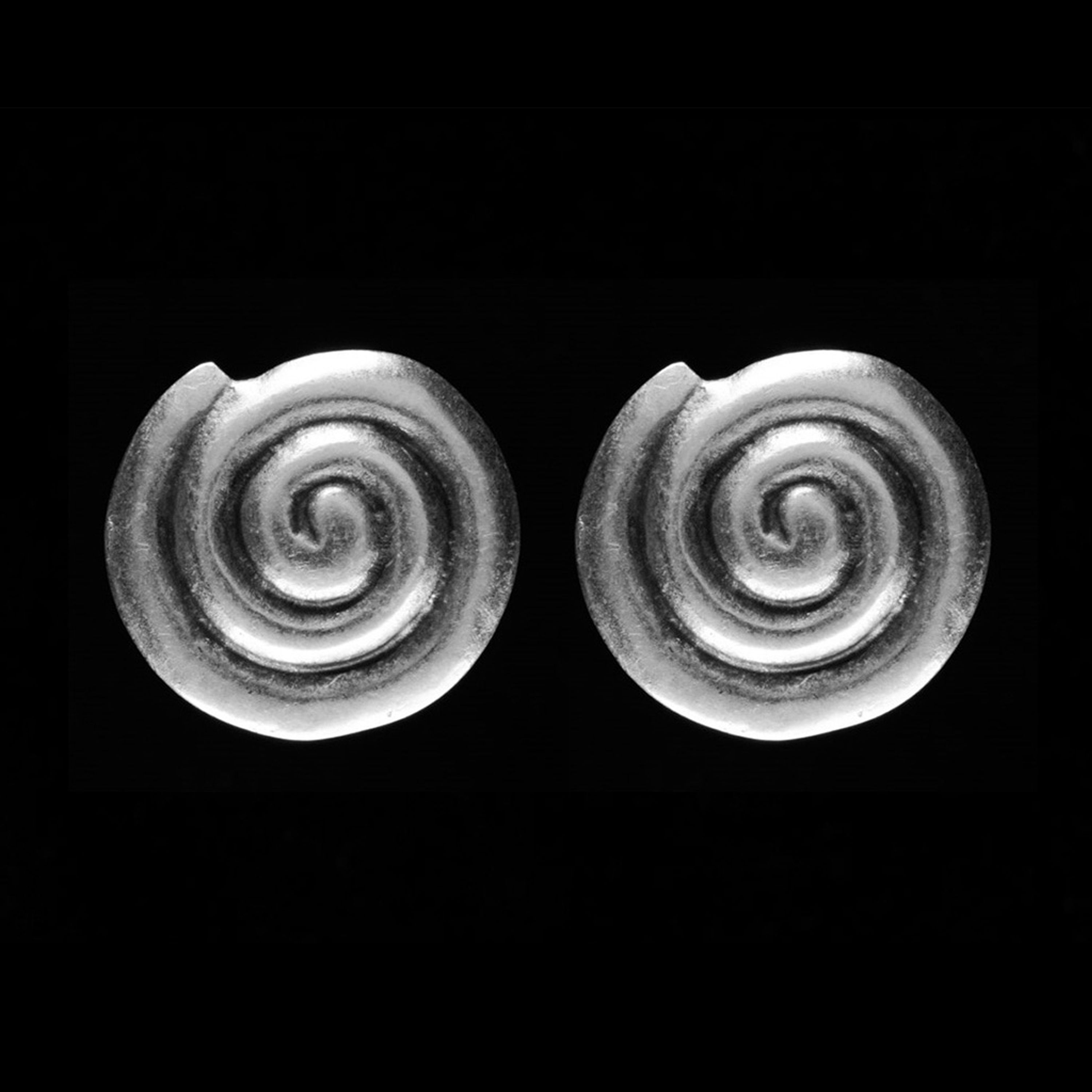 Ear stud ENIGMA-2