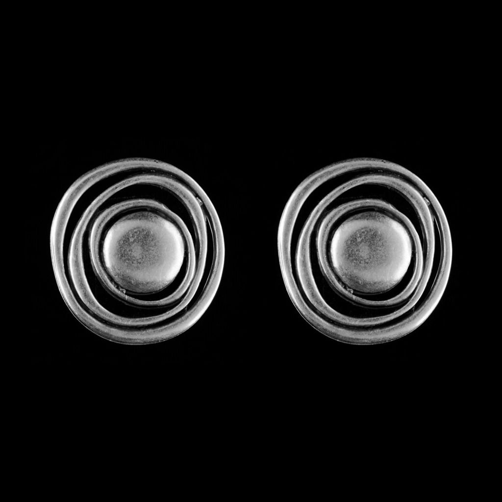 Clip earrings SOLE