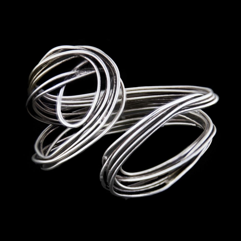 NIRO bangle